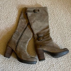 Born Crown Leather Tall Platform Heeled Round Toe Boots